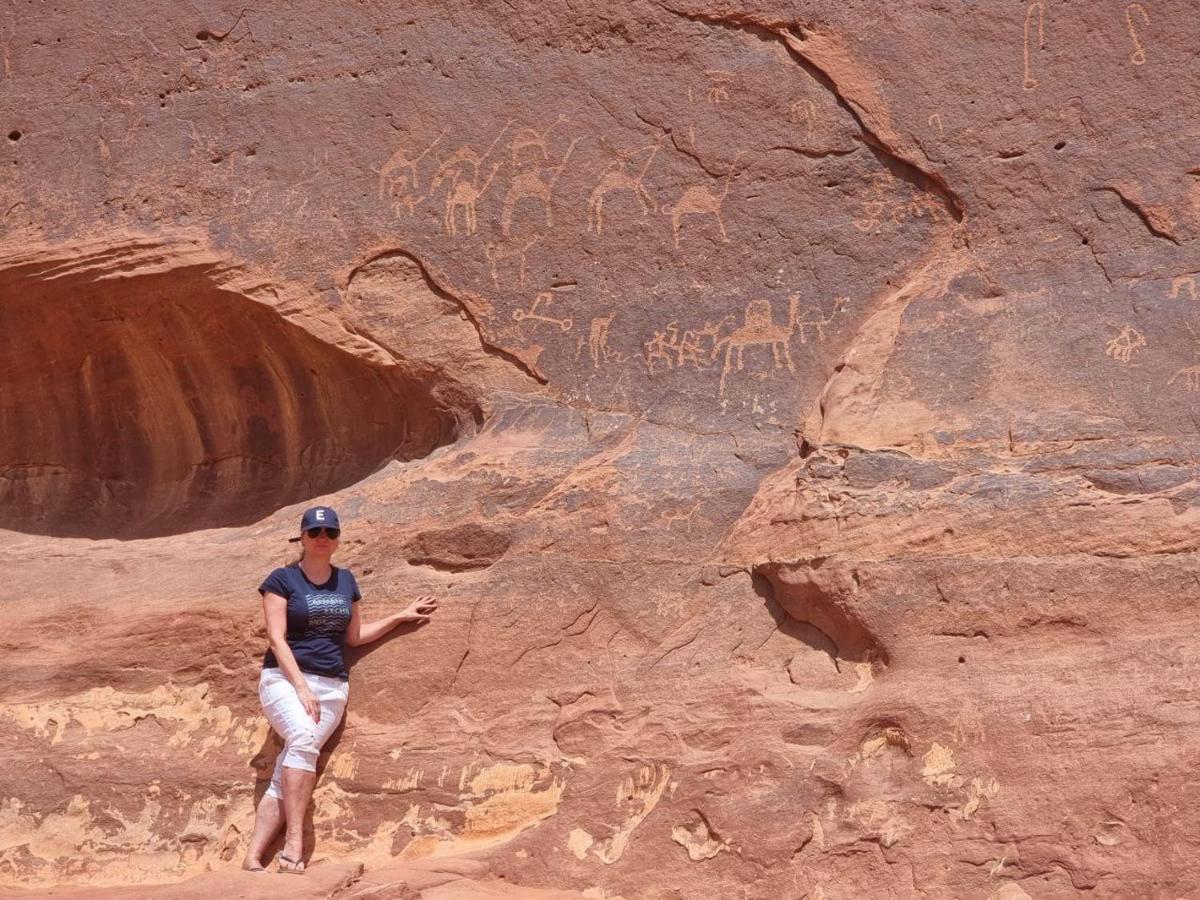 Wadi Rum Oscar Camp ภายนอก รูปภาพ