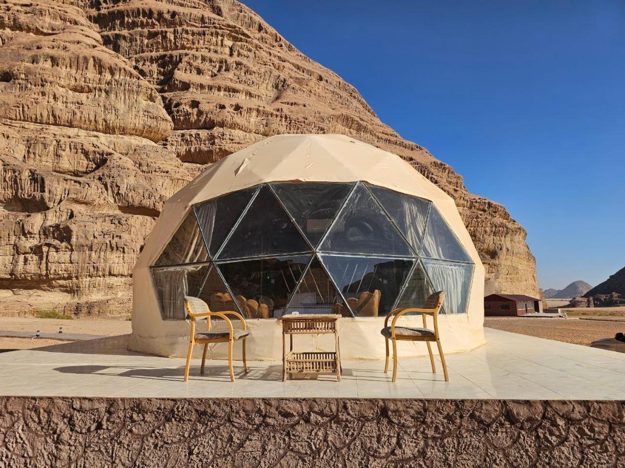 Wadi Rum Oscar Camp ภายนอก รูปภาพ