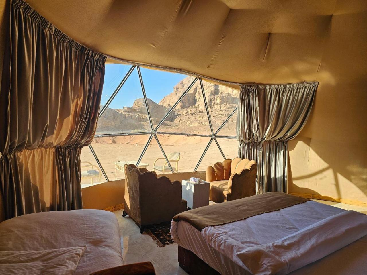 Wadi Rum Oscar Camp ภายนอก รูปภาพ