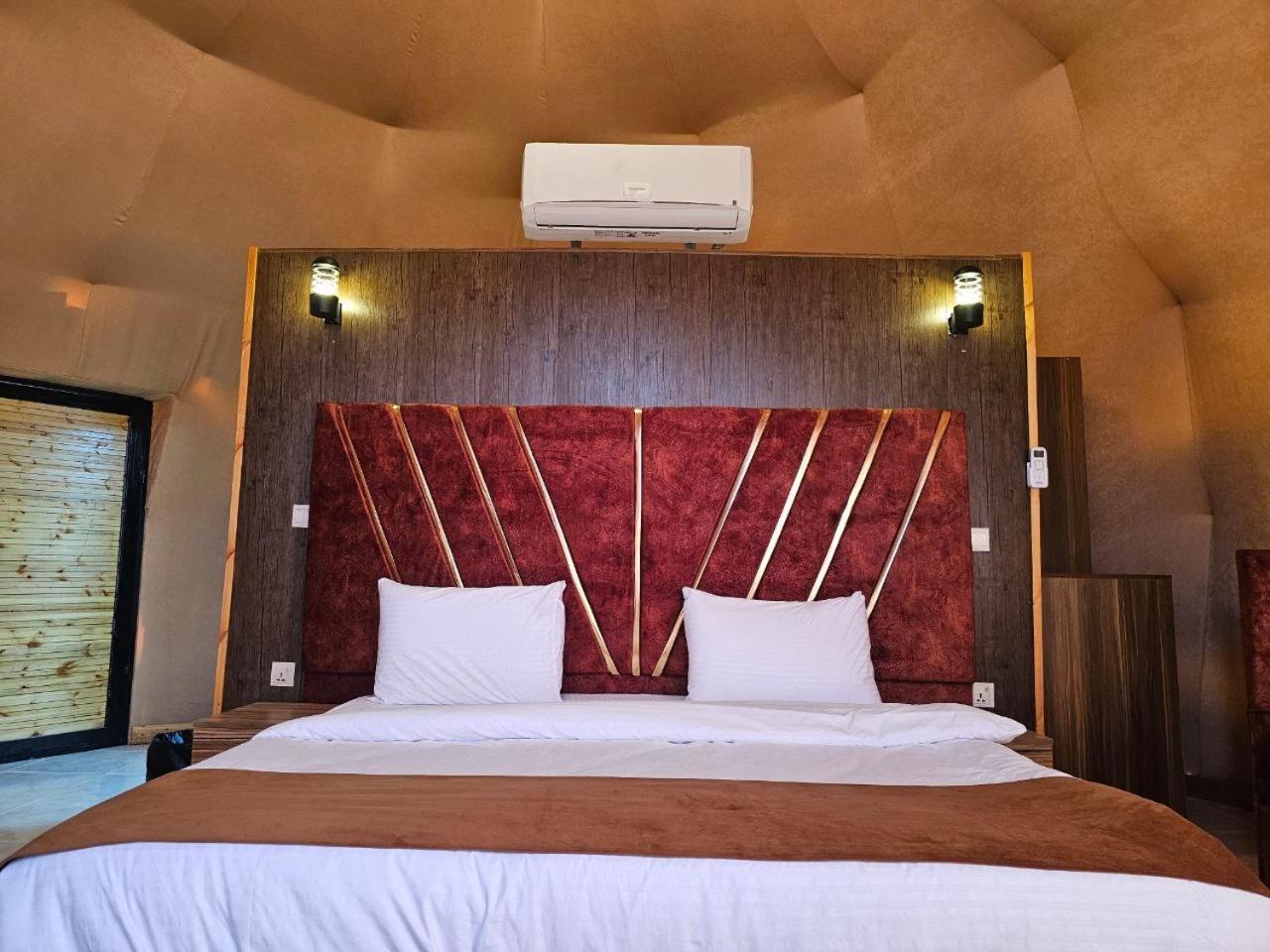 Wadi Rum Oscar Camp ภายนอก รูปภาพ