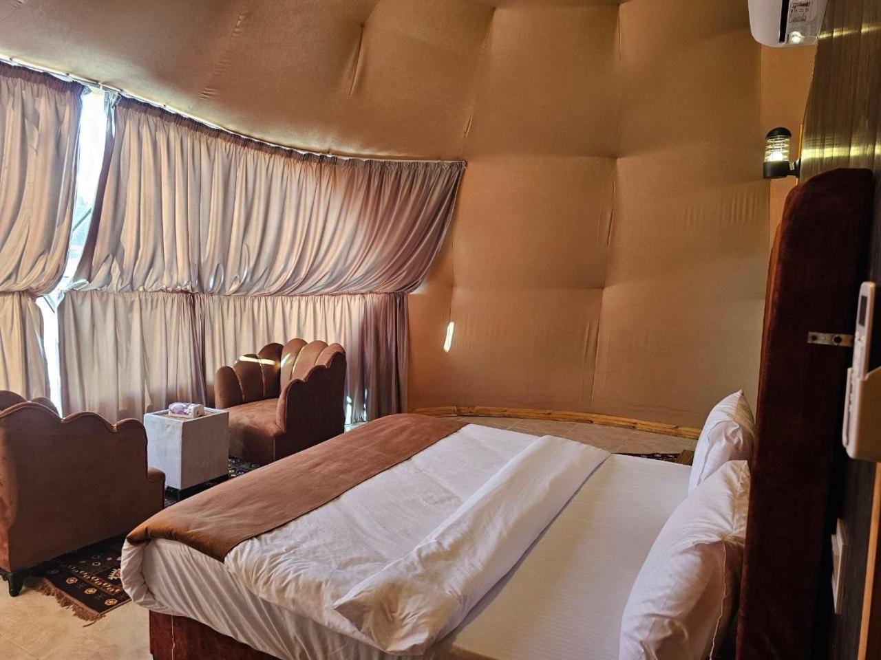 Wadi Rum Oscar Camp ภายนอก รูปภาพ