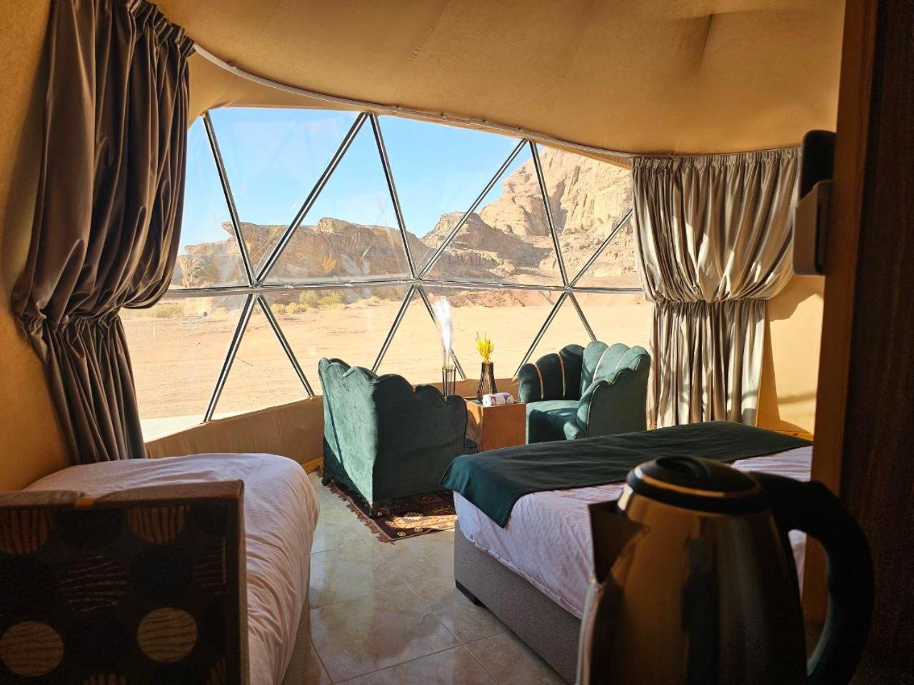Wadi Rum Oscar Camp ภายนอก รูปภาพ