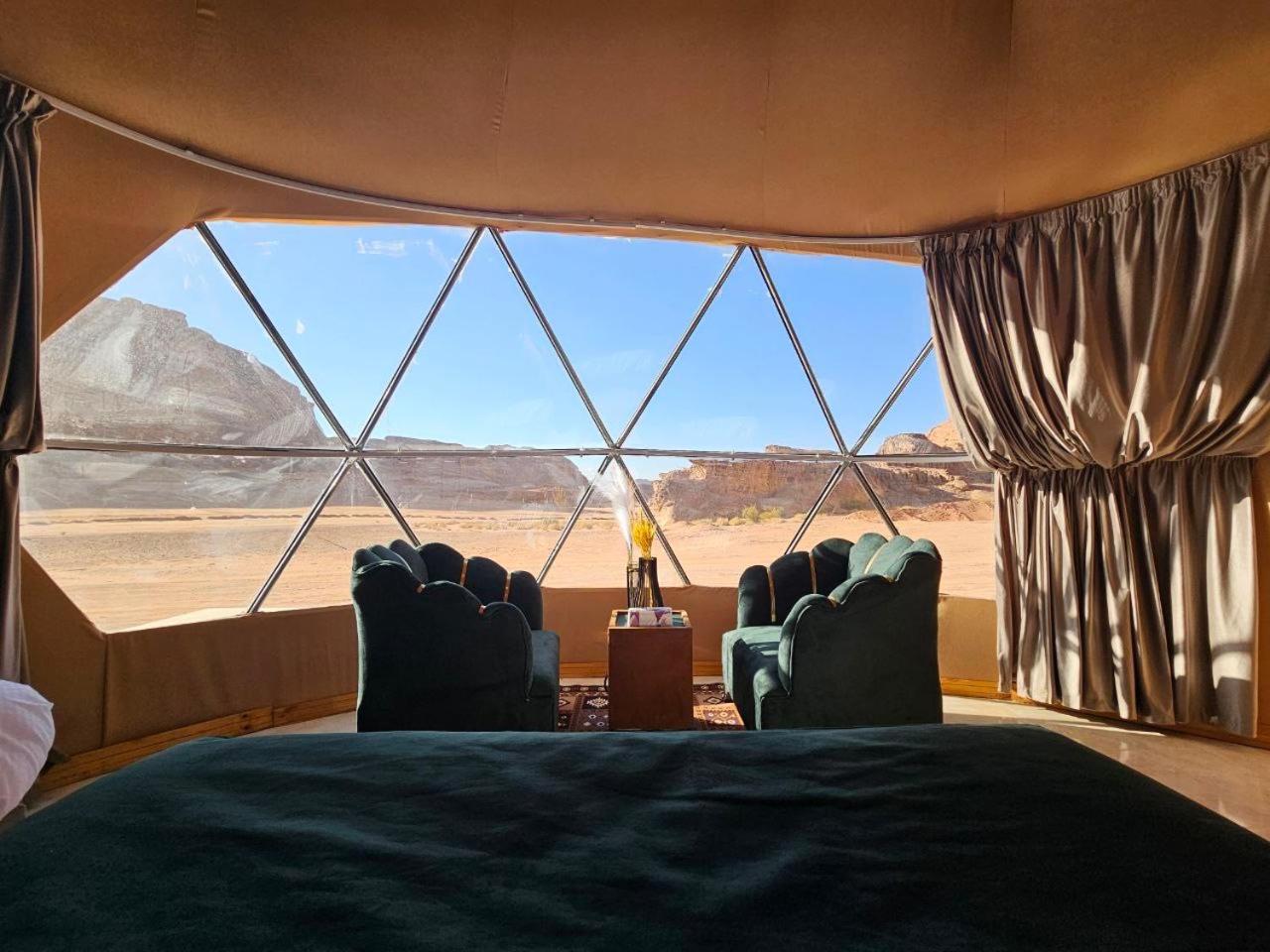 Wadi Rum Oscar Camp ภายนอก รูปภาพ