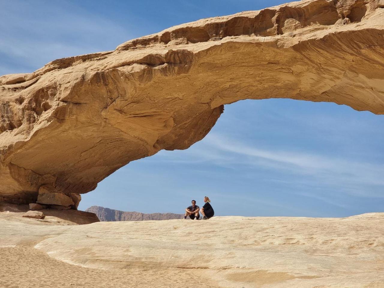 Wadi Rum Oscar Camp ภายนอก รูปภาพ