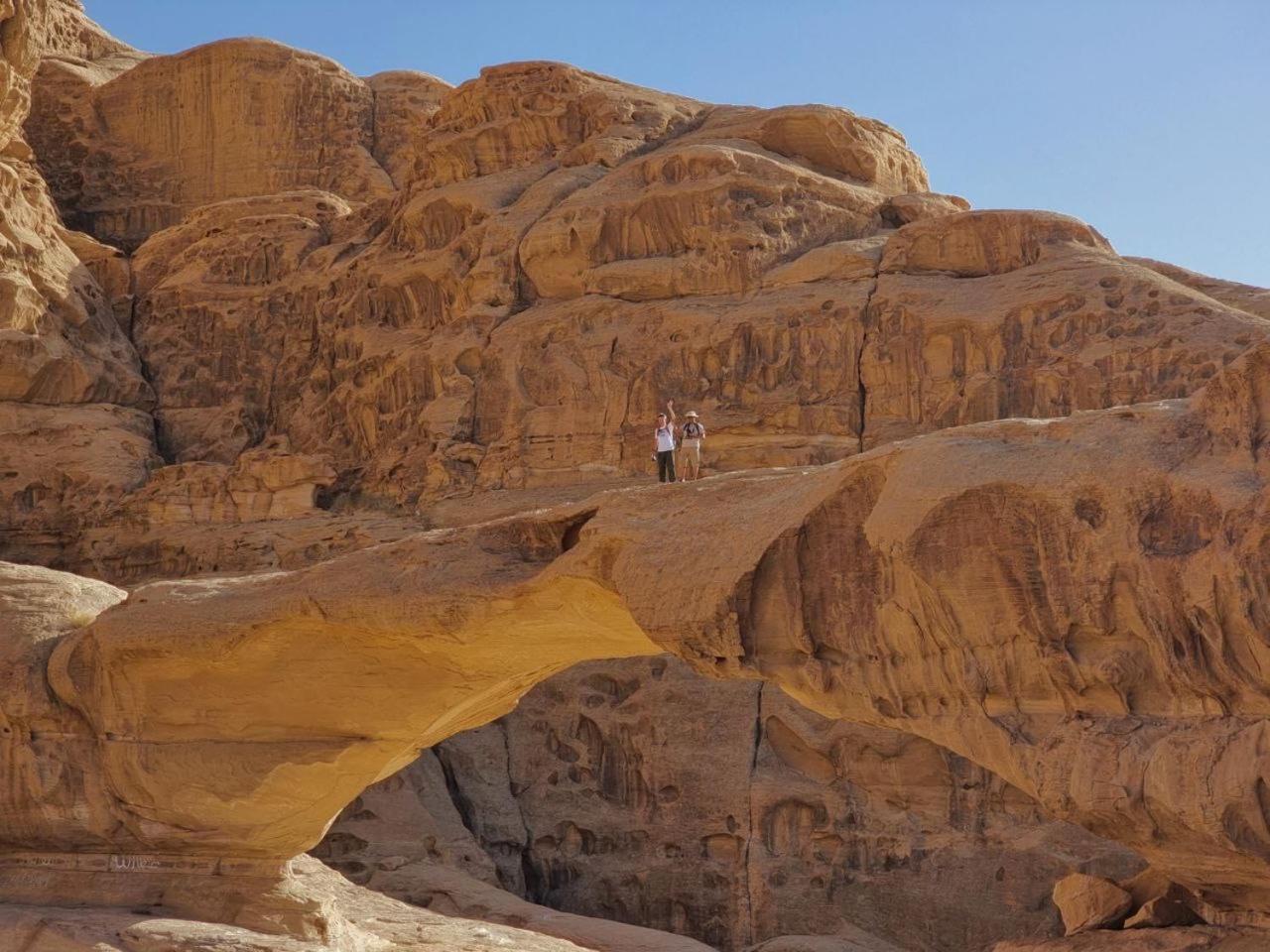Wadi Rum Oscar Camp ภายนอก รูปภาพ