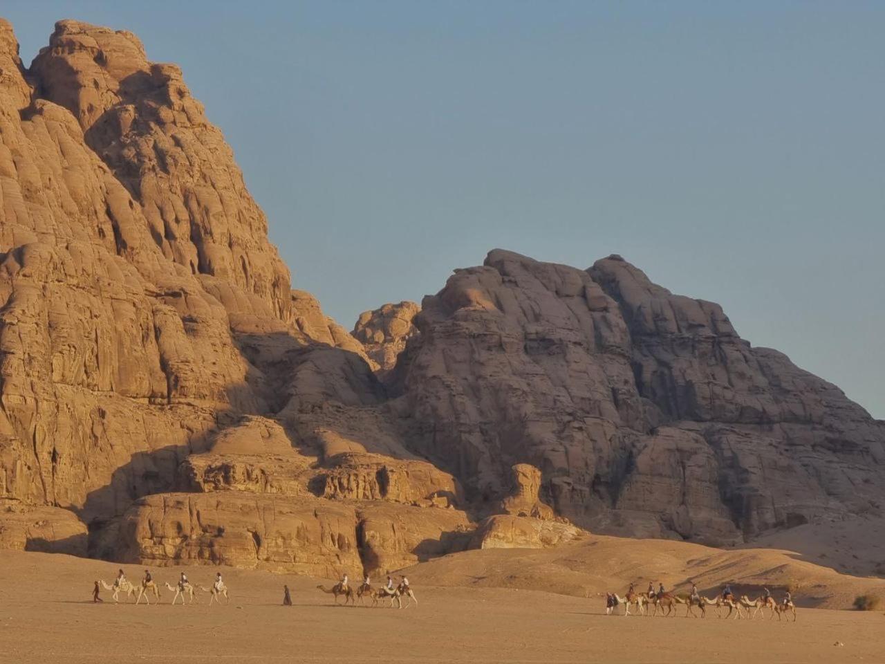 Wadi Rum Oscar Camp ภายนอก รูปภาพ
